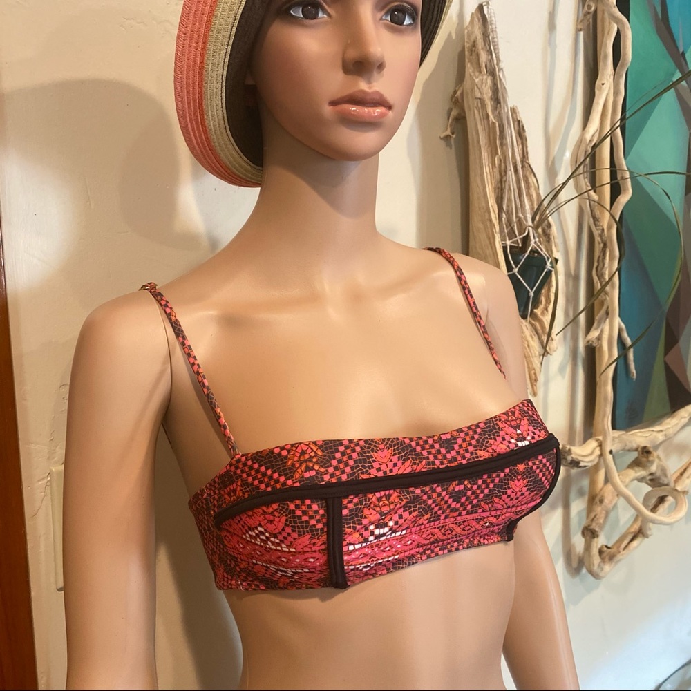 CAmore & Sorvete New Item bikini swimming top